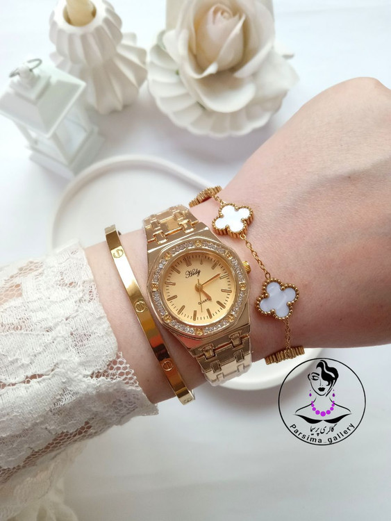 ساعت طلایی زنانه و دستبند