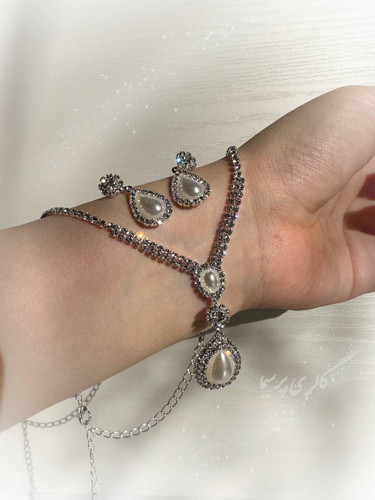 نیمست مرواریدی