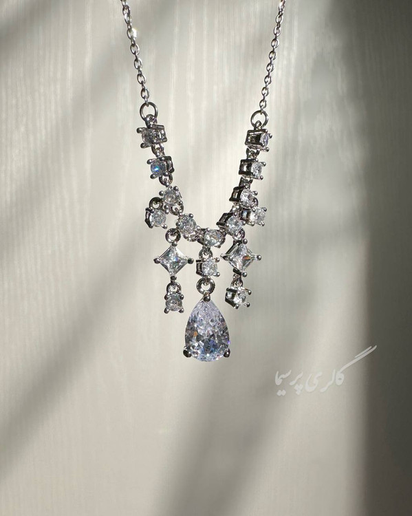 گردنبند نگیندار جواهری