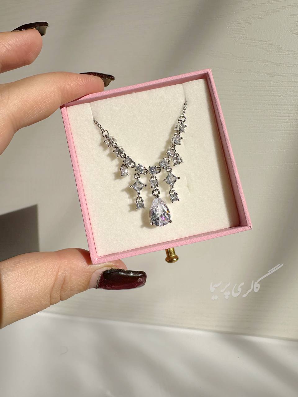 گردنبند جواهر تک