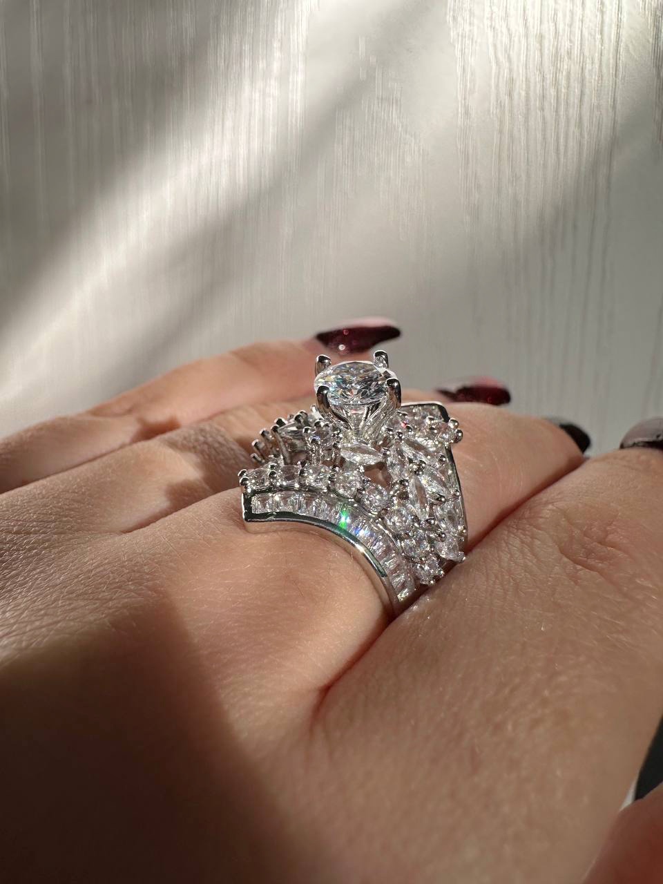 انگشتر پرکار جواهری