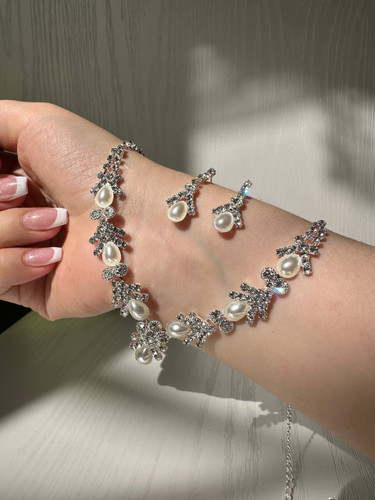 نیمست مرواریدی