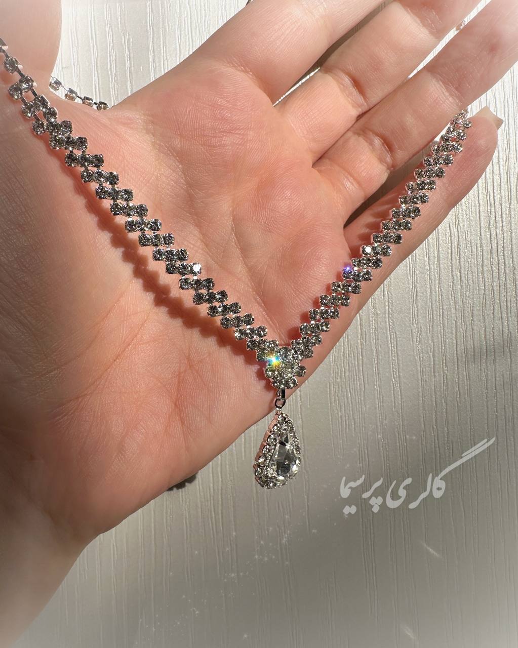 گردنبند نگینی