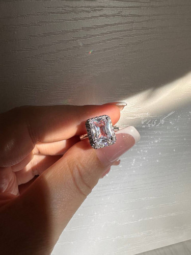 انگشتر سولیتر مستطیلی