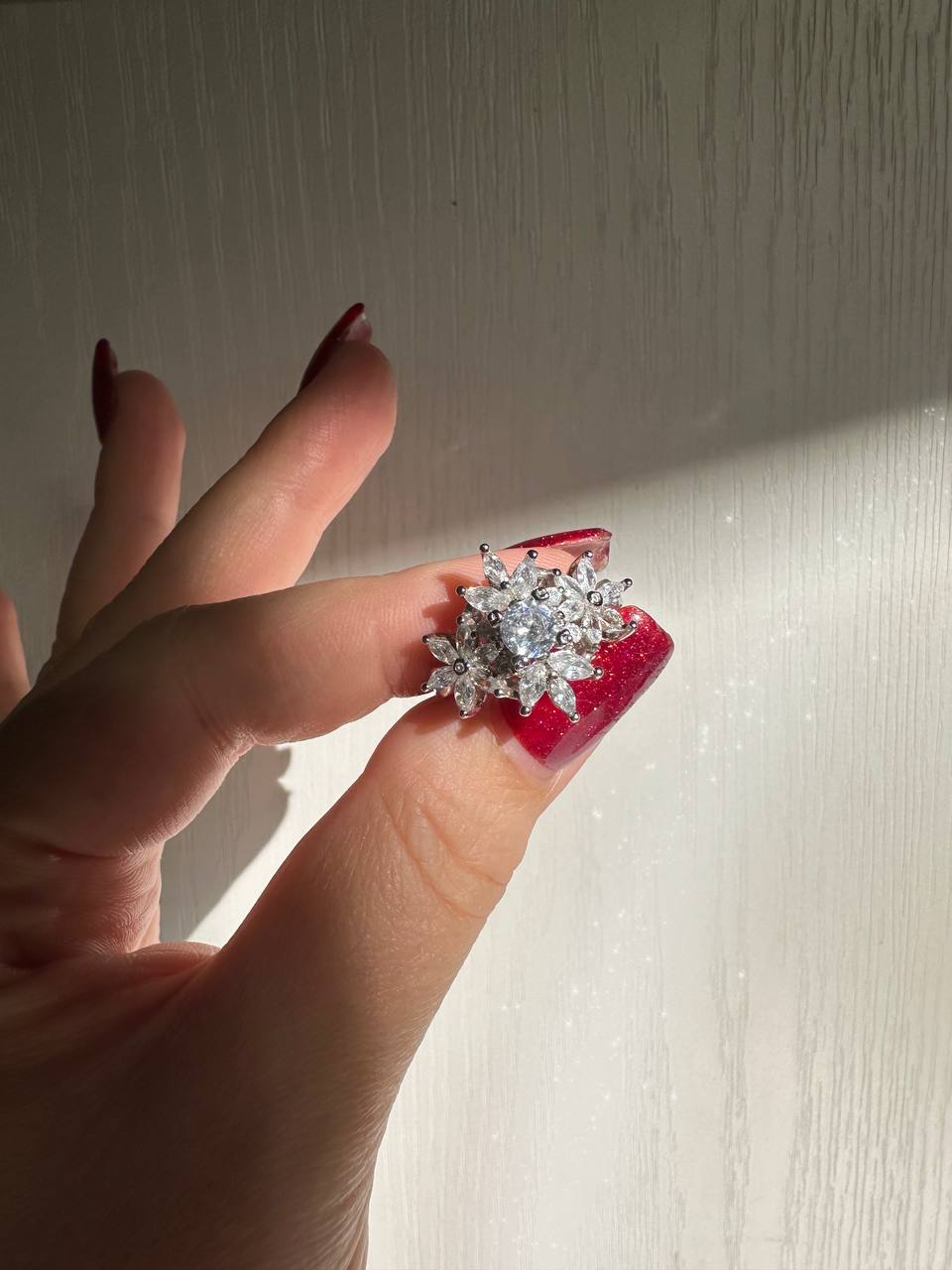 انگشتر جواهری پرکار