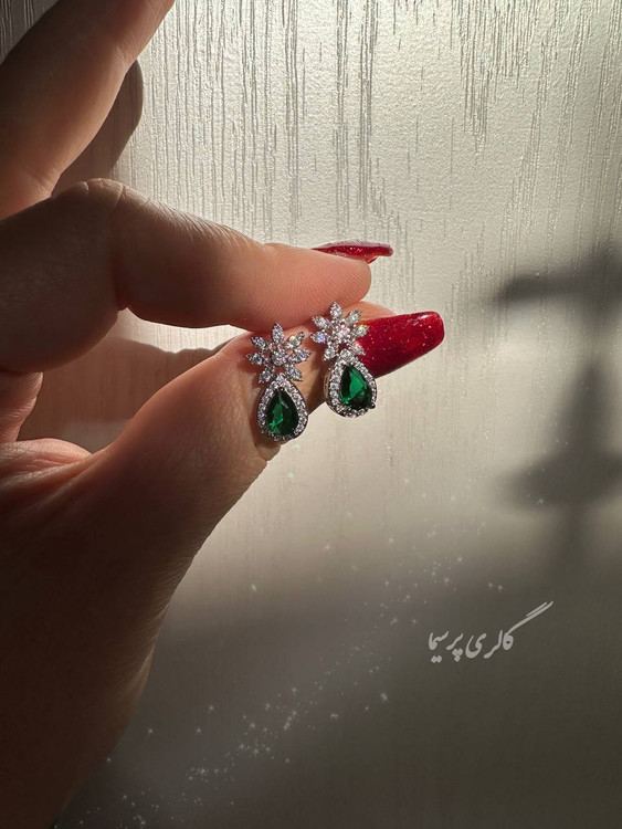 گوشواره سبز زمردی
