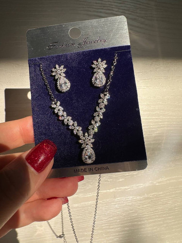 نیمست جواهری مجلسی نگین اتمی