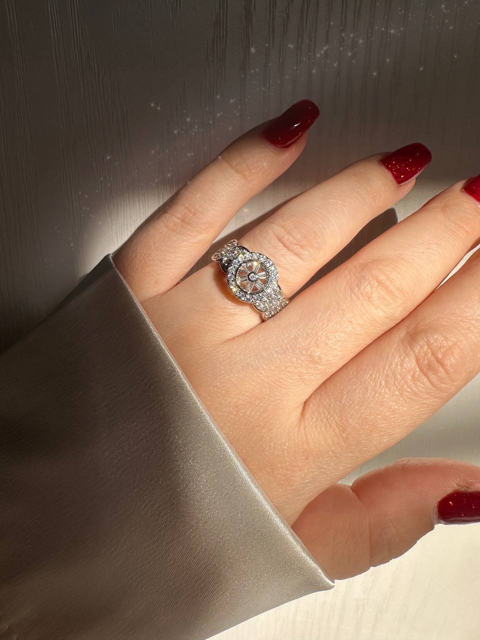 انگشتر زنانه نگیندار