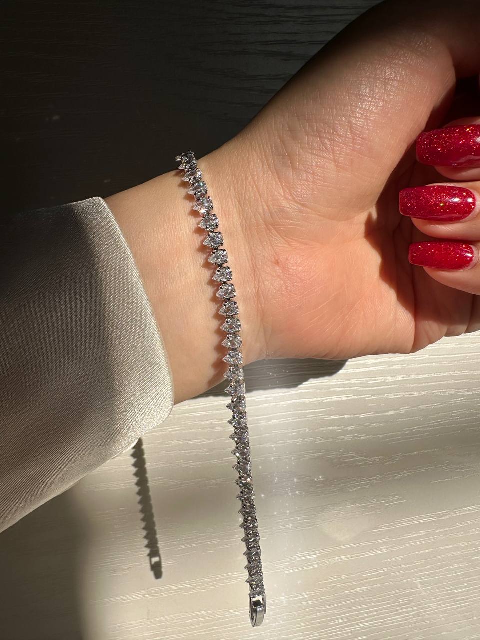 دستبند نگینی