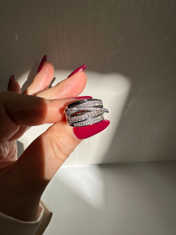 انگشتر جواهری رزا